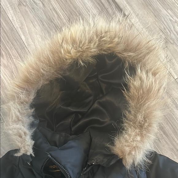 Black Fur-Trimmed Puffer Jacket Rocawear - Picture 4 of 6